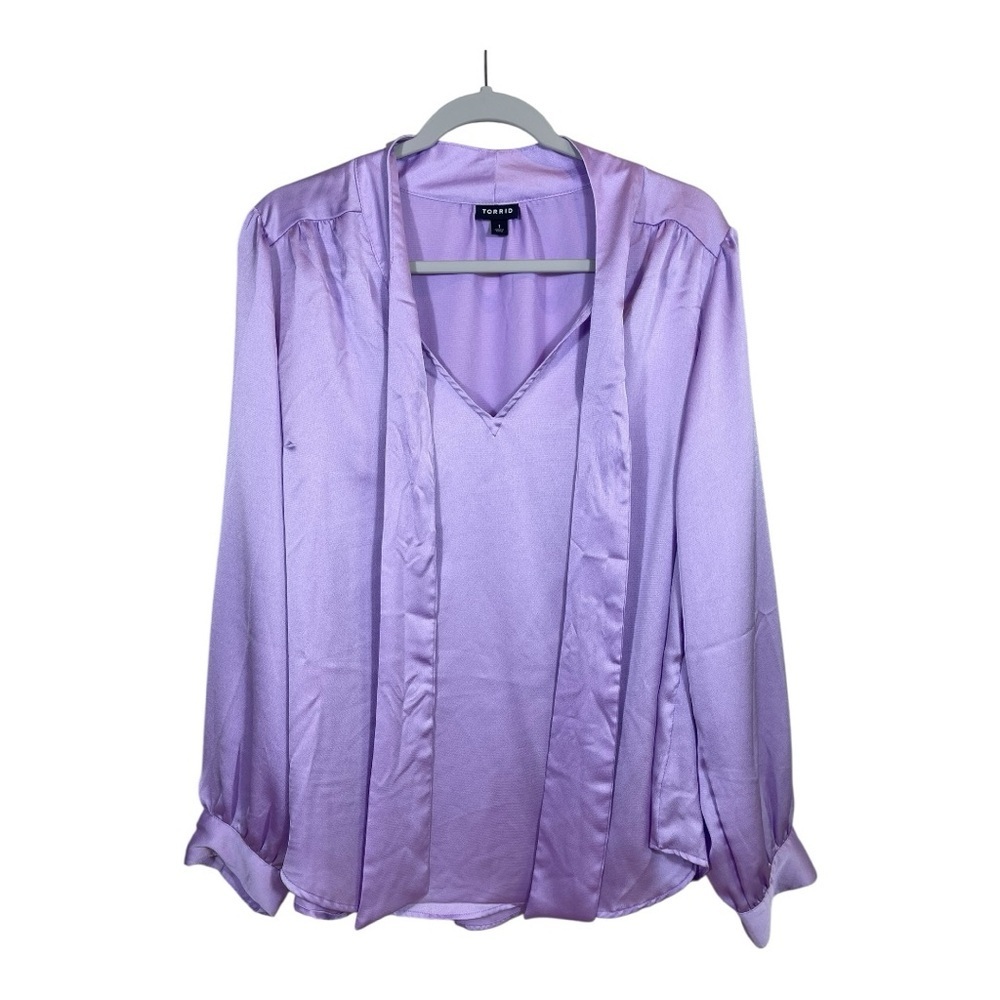 Torrid Lilac Satin Blouse Size 1 Purple Tie Neck Long Sleeve Top